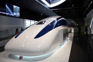 railtarget.cz/technologie-a-infrastruktura/co-kdyz-vykoleji-znovu-titanic-maglev-valcuje-rekordy-i-budi-strach-11337.html?utm_source=www.seznam.cz&utm_medium=seznam_distribuce&utm_campaign=lide